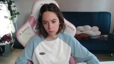 Snapshot of allie_hazie chatting on 14, 7, 2026 alice online show from 14, 7, 2026