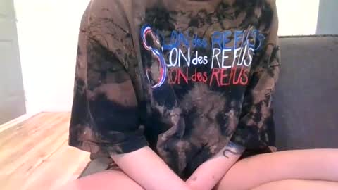 alliebearx online show from 13, 1, 2025