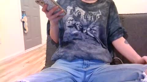 alliebearx online show from 17, 1, 2025