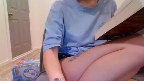 alliebearx online show from 10, 2, 2025