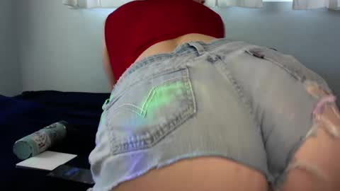 alliehex online show from 30, 1, 2025