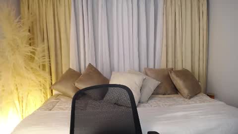 Snapshot of allierose_ chatting on 14, 6, 2026 Allie online show from 14, 6, 2026