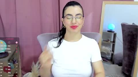 Snapshot of allison0724 chatting on 11, 9, 2025 online show from 11, 9, 2025