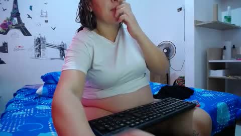 Snapshot of allisonbaby_ chatting on 4, 5, 2026 allison online show from 4, 5, 2026