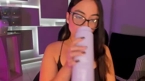 Snapshot of allisonrogersx chatting on 23, 10, 2025 Allison Rogers online show from 23, 10, 2025