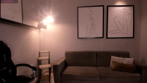 Snapshot of allisonrogersx chatting on 12, 11, 2025 Allison Rogers online show from 12, 11, 2025