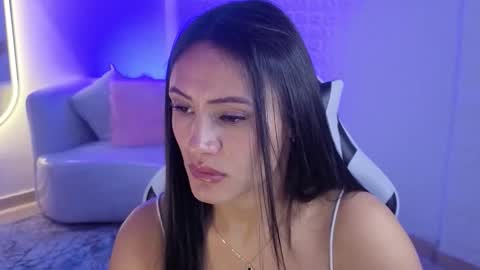 Snapshot of allisson_a chatting on 17, 12, 2025 Allisson online show from 17, 12, 2025