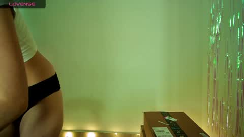 Snapshot of allisson_rose chatting on 22, 7, 2026 Alli online show from 22, 7, 2026