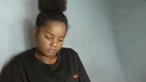 allizida01 online show from 13, 1, 2026