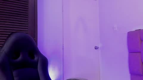 Snapshot of allizonkent chatting on 28, 6, 2026 allizonkent online show from 28, 6, 2026