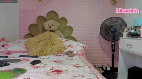 allondra online show from 12, 11, 2025