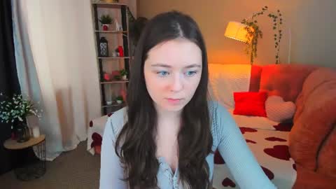 alluringeyess online show from 6, 8, 2026
