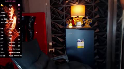 Snapshot of alluringnatalya chatting on 5, 2, 2025 Natalya Fox online show from 5, 2, 2025