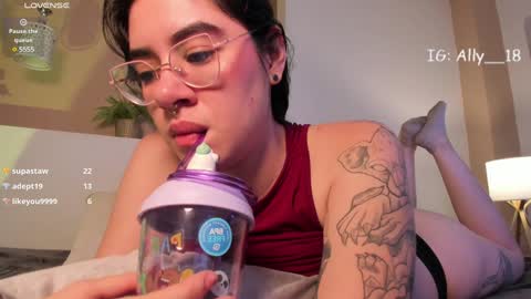 Snapshot of ally_addams chatting on 19, 12, 2024 Ally online show from 19, 12, 2024