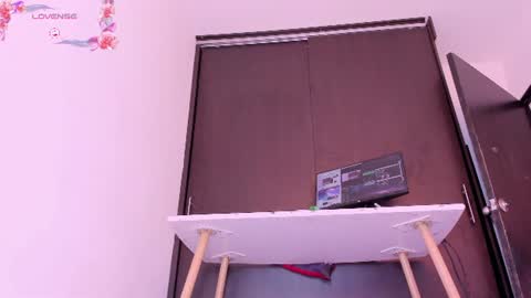Snapshot of ally_cantero chatting on 28, 7, 2026 NEW VIDEOS IN MY PROFILE online show from 28, 7, 2026