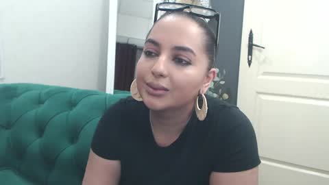         online show from 18, 4, 2026