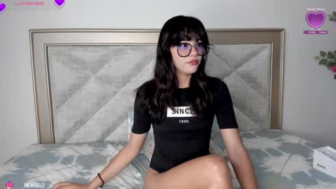 Allyson 3 online show from 1, 2, 2025