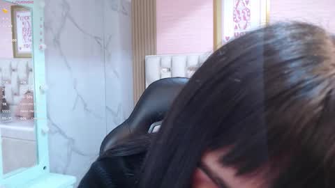 Allysa  online show from 15, 11, 2025