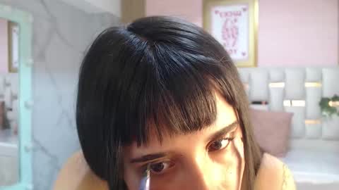 Allysa  online show from 30, 11, 2025