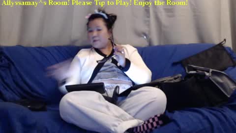 Allyssamay online show from 5, 12, 2024