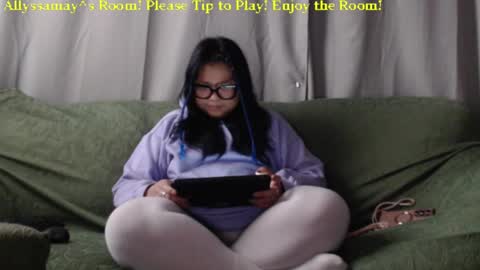 Allyssamay online show from 3, 1, 2025