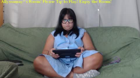 Allyssamay online show from 11, 9, 2025
