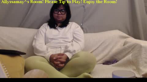 Allyssamay online show from 4, 12, 2025