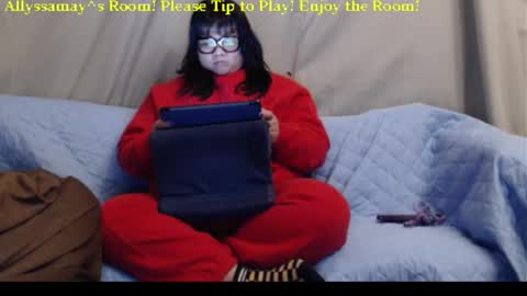 Snapshot of allyssamay chatting on 5, 2, 2026 Allyssamay online show from 5, 2, 2026