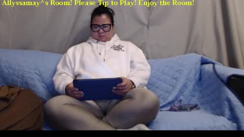 Snapshot of allyssamay chatting on 3, 3, 2026 Allyssamay online show from 3, 3, 2026