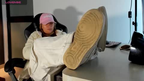 ALMA FENIX  online show from 20, 3, 2026