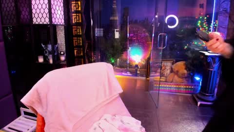 Alma online show from 15, 3, 2026