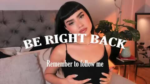 Mia online show from 22, 4, 2026