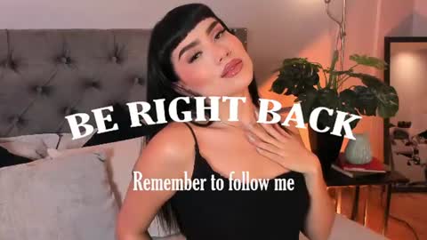 Mia online show from 10, 6, 2026