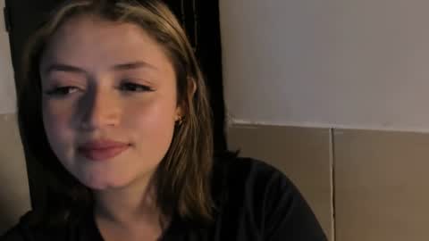 Snapshot of almma_ chatting on 22, 6, 2026 ALMMA online show from 22, 6, 2026