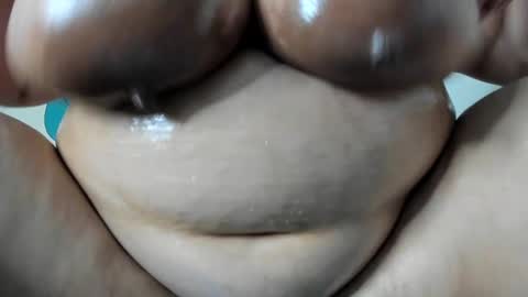Snapshot of alondra_zaens chatting on 1, 3, 2025 Alondra online show from 1, 3, 2025