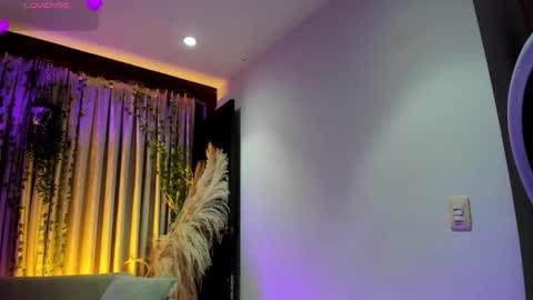 Snapshot of alondrasoomer chatting on 26, 5, 2026 ALONDRA CUTE online show from 26, 5, 2026