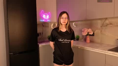 Alorenna online show from 18, 5, 2026