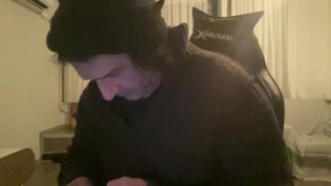 Snapshot of alphandre chatting on 13, 2, 2025 AlphAndre online show from 13, 2, 2025