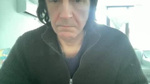 Snapshot of alphandre chatting on 21, 2, 2025 AlphAndre online show from 21, 2, 2025