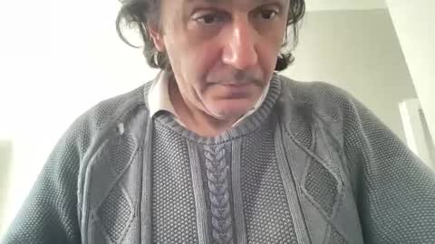 Snapshot of alphandre chatting on 11, 3, 2025 AlphAndre online show from 11, 3, 2025