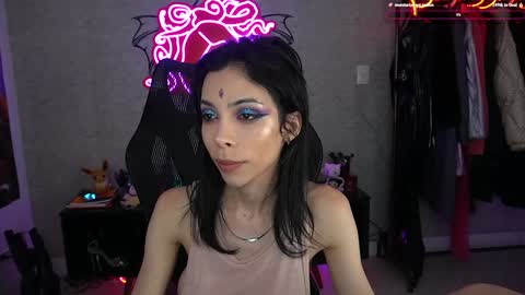 Snapshot of altsofie chatting on 8, 1, 2025 Sofie Kimino online show from 8, 1, 2025