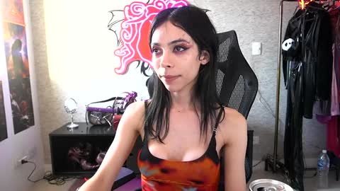 Snapshot of altsofie chatting on 5, 2, 2025 Sofie Kimino online show from 5, 2, 2025