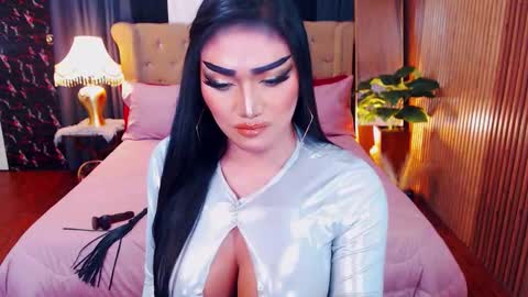 Alura Jhenson online show from 4, 2, 2026