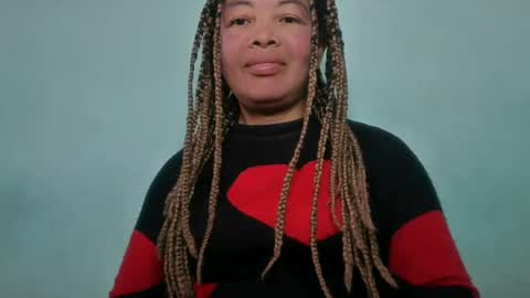 Snapshot of alypierette chatting on 14, 7, 2026 alypierette online show from 14, 7, 2026