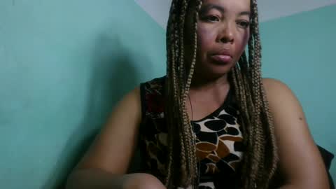 Snapshot of alypierette chatting on 24, 7, 2026 alypierette online show from 24, 7, 2026