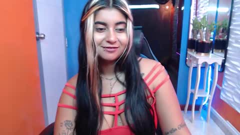 Snapshot of alyshachopra chatting on 28, 2, 2025 ALYSHA online show from 28, 2, 2025