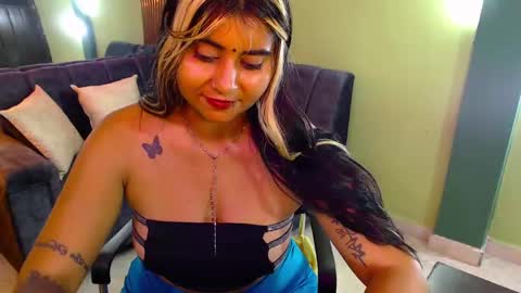 Snapshot of alyshachopra chatting on 1, 3, 2025 ALYSHA online show from 1, 3, 2025