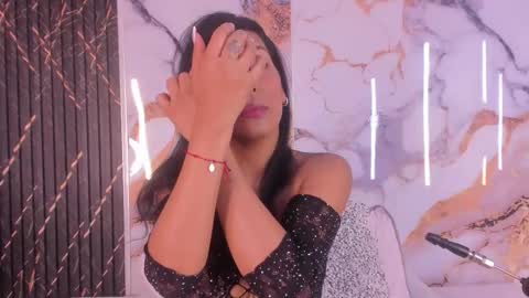 alyson__a online show from 24, 3, 2026