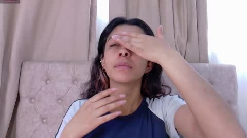 alyssa_joness online show from 13, 11, 2025