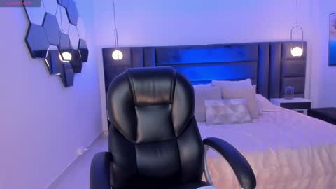 Aly  online show from 6, 2, 2025